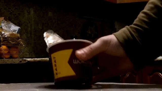 Визуальный обман или новая упаковка шоколадного сыра Карат смотреть онлайн