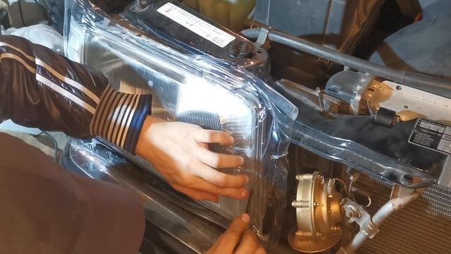 Антигравийная плёнка на фары Mercedes-Benz W124. смотреть онлайн
