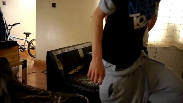 Dyton Bloopers - Smack your bottom смотреть онлайн