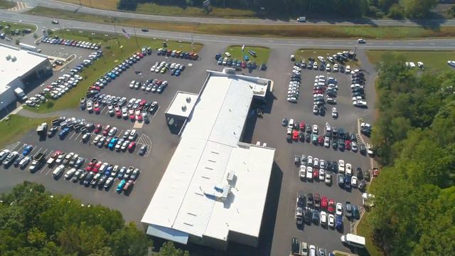 Battlefield Ford Culpeper Car dealership aerial drone video orbit 360 4K смотреть онлайн