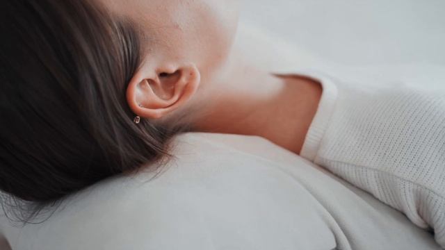 Беспроводная массажная интерьерная подушка GESS Decora смотреть онлайн