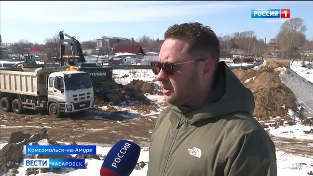 Из-за грунтовых вод скорректированы сроки окончания стройки на Мылкинской дамбе Комсомольска смотреть онлайн