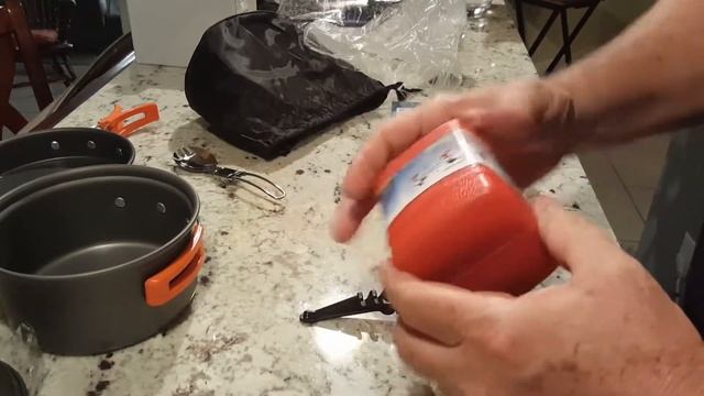 Unboxing of the Red Camp stove and mess kit. Similar to Pocket Rocket 2 by MSR смотреть онлайн