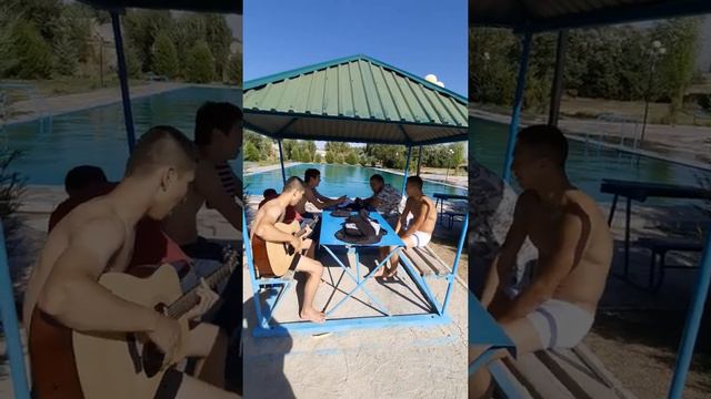Казахи поет - Зеленые глаза смотреть онлайн