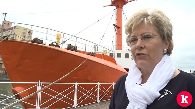 В Музее Мирового океана встретили единственный в России плавучий маяк "Ирбенский"/2 смотреть онлайн