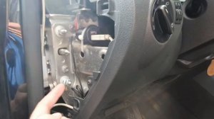 USB розетка в авто - Установка.