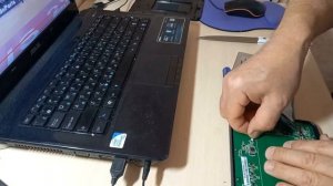 Меняю аккумулятор на электронной книге Pocket Book.