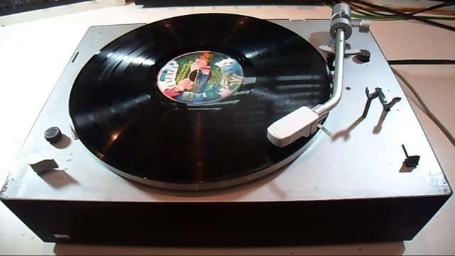 Braun PS500 Vintage Turntable Demonstration. EBay Item Number:381367058172