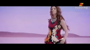 Юлия Руцкая очень красиво поет песни по киргизски