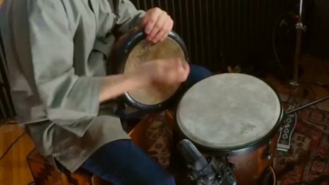 World Percussion - Tom Teasley demonstrates Gon Bops Djembe and Remo Doumbek смотреть онлайн