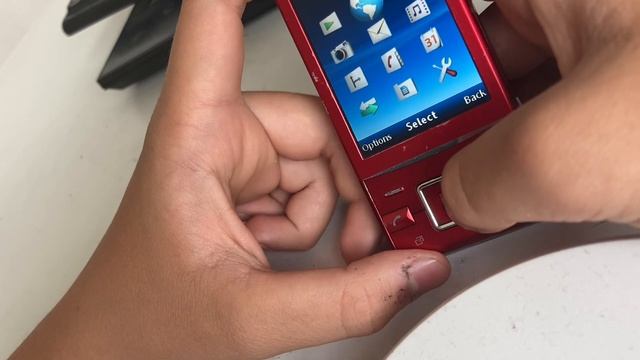 Обзор телефона Sony Ericsson j20i Hazel смотреть онлайн