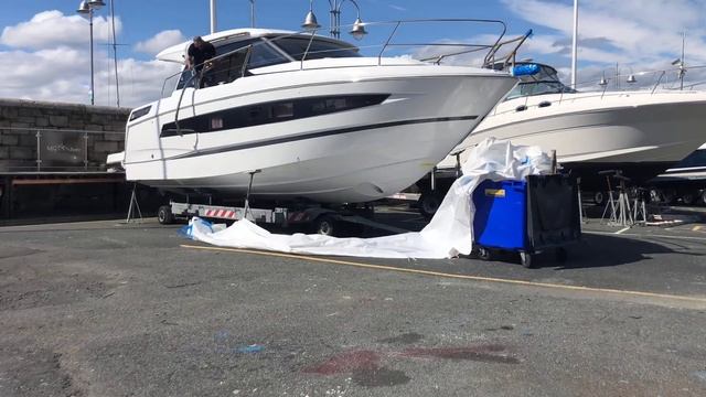 Jeanneau NC 37
