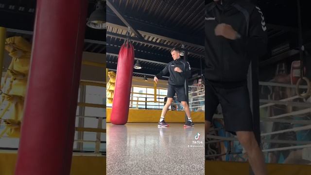 Удар Торнадо для Начинающих! смотреть онлайн