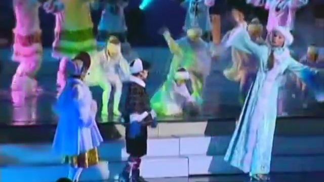 Эвенский - Танец народов севера смотреть онлайн