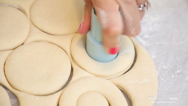 Make Dunkin' Donut's Most Popular Donut At Home! ?