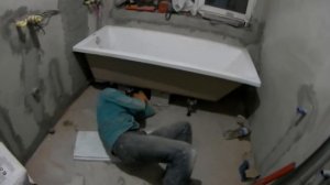 Установка акриловой ванны.