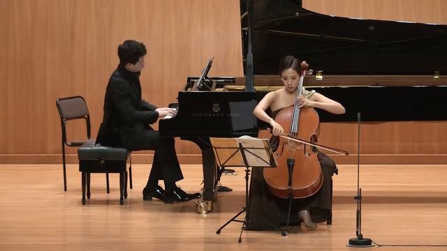 Rachmaninoff-Vocalise (Vc.Seungah Hong) смотреть онлайн