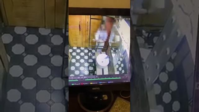 В Краснодаре ищут похитительницу духов за 17 000 рублей в ночном клубе