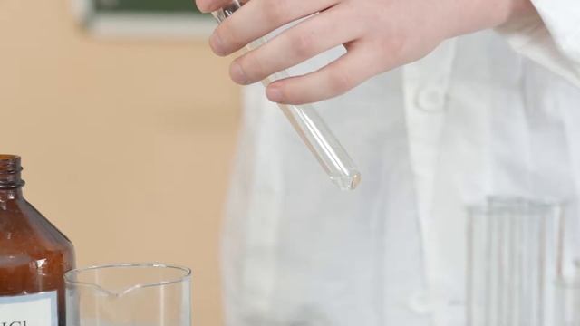Химическая реакция Na2SO3 с KMnO4 и HCl смотреть онлайн