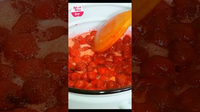 Варенье из клубники с ЦЕЛЫМИ ягодами на зиму? Легко! Никакого секрета нет. Самый удачный рецепт смотреть онлайн