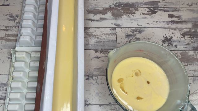 Tips for boosting lather + one pot ombre pour | Bee’s Knees ombré | Day 29/365 смотреть онлайн