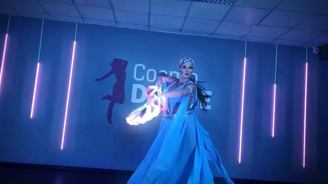 Эксперемент со светодиодными веерами смотреть онлайн