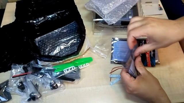 ZMR250 Бюджетный Комплект для сборки квадрокоптера с аппаратурой смотреть онлайн