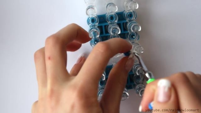 Снежинка из резинок. Новогоднее украшение на елку из резиночек Rainbow Loom смотреть онлайн