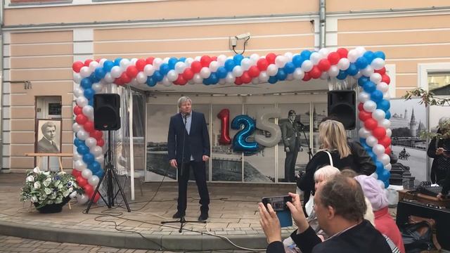 Сергей Есенин - снова выплыли годы из мрака сукин сын. Читает Виктор Никитин. 29.09.2020