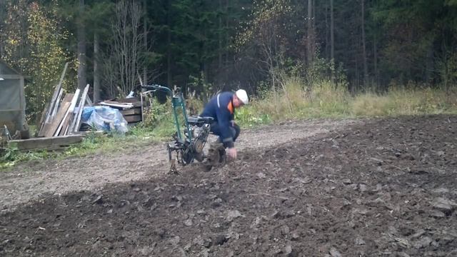 Мотокультиватор Крот-ОМ с плугом