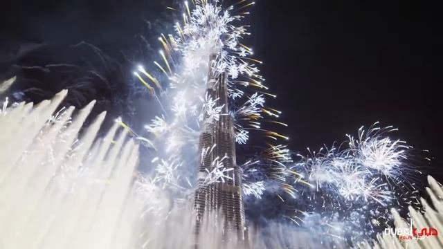 Данный ролик смотреть на большом экране смотреть онлайн