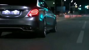 Луна не знает пути но летит 🌙