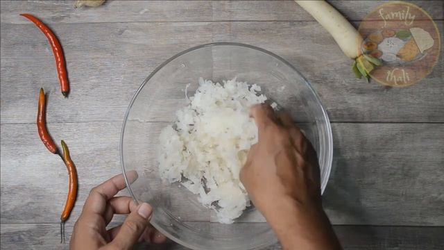 ЛЕПЕШКА С НАЧИНКОЙ ИЗ РЕДИСА. ИНДИЙСКИЙ РЕЦЕПТ?. МУЛИ ПАРАТХА - ИНДИЙСКАЯ ЛЕПЕШКА С РЕДИСОМ?. смотреть онлайн