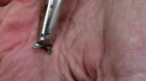 МИКРОВЕРТУШКА из КОНСЕРВНОЙ БАНКИ. Как сделать блесну на окуня своими руками