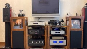 Hi-End система с винилом. MM и MC головки слушаем попеременно.