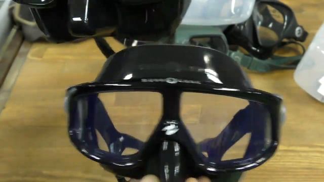 Маска для фридайвинга Salvimar APNEA 100 FLUID смотреть онлайн