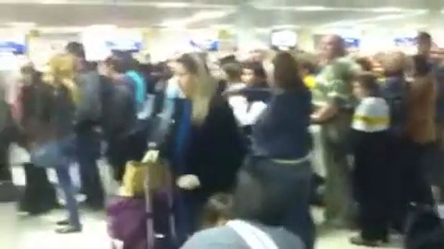 Очередь на паспортный контроль смотреть онлайн