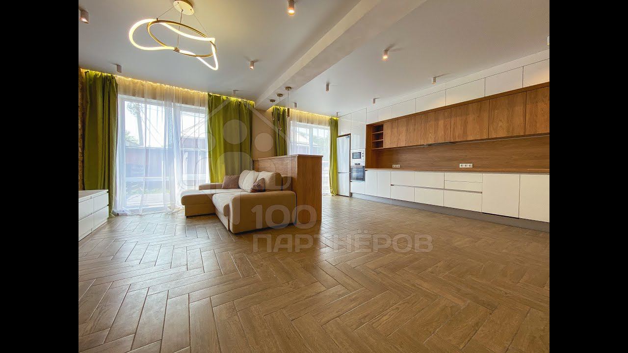 Видео-обзор коттеджа по адресу: пос. Новая Разводная, ул. Светлая, 13 (аренда) смотреть онлайн