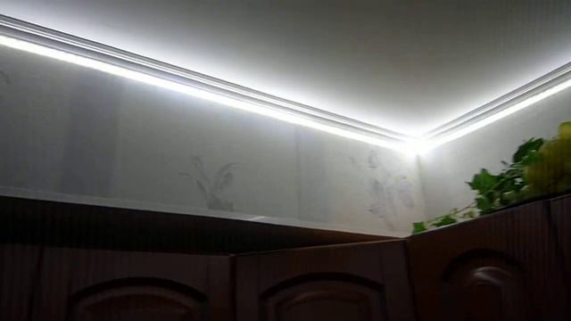 Светодиодная лента на кухне. смотреть онлайн
