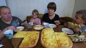 мукбанг сырные пироги