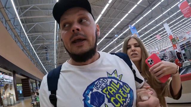 БЛИК ЛАЙФСТАЙЛ. ВЛОГ. Первый день в Тюмени. Встретили девчонок с Надыма. Кофе в ТРЦ Кристалл смотреть онлайн