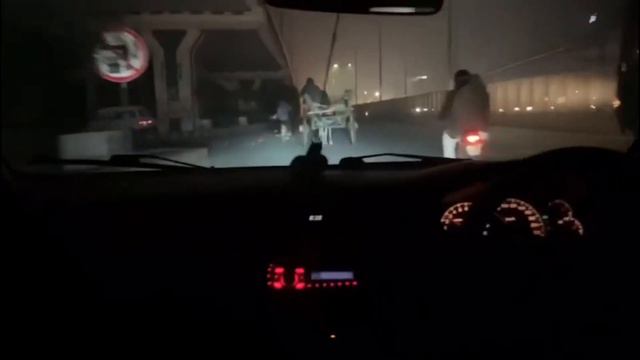 Toyota Corolla Grande vs Mitsubishi Lancer | Crazy Rash driving | Drifting | By Usman Jutt смотреть онлайн