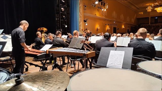 Porgy and Bess/Chelyabinsk Symphony Orchestra (xylophone excerpt), conductor Adik Abdurahmanov смотреть онлайн