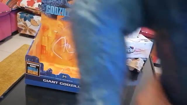godzilla vs kong playmates toys monsterverse giant godzilla review смотреть онлайн