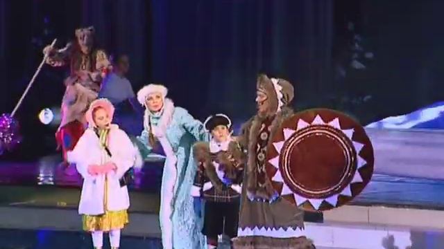 Новогодний спектакль Новый год шагает по планете
