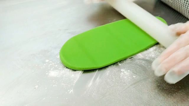 Декорирование торта марципановой мастикой, торт "Машенька и Медведь" смотреть онлайн