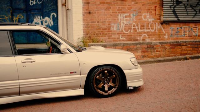 Subaru Forester SF5 S/tb STI смотреть онлайн