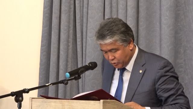 Манасчы Сапарбек Касмамбетов 85 жашта смотреть онлайн