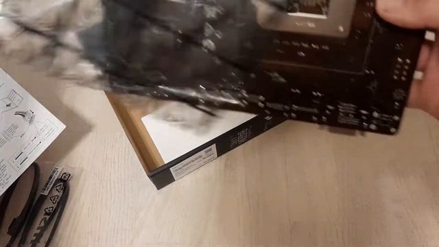 Распаковка MSI B460M-A-PRO смотреть онлайн