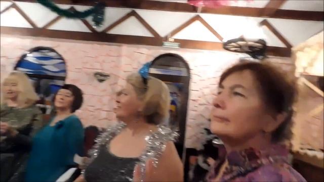 Клуб "Настроение" группа "Грация" встречает Новый год 1 часть смотреть онлайн